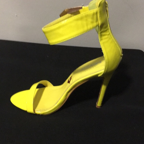 Heels - Picture 3 of 5